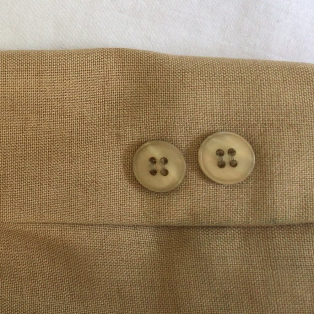 SIR for her- Vintage Tan linen suit - Picture 7 of 9